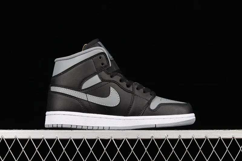 All categories Air Jordan Jordan series basketball shoes Air Jordan 1 Mid G version pure original Air Jordan 1 Mid SE AJ1 Joe 1 small shadow gray mid-top retro basketball shoes BQ6472-007